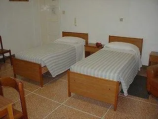 Hotel Mediterraneo Тиррения