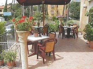 Hotel Mediterraneo Тиррения