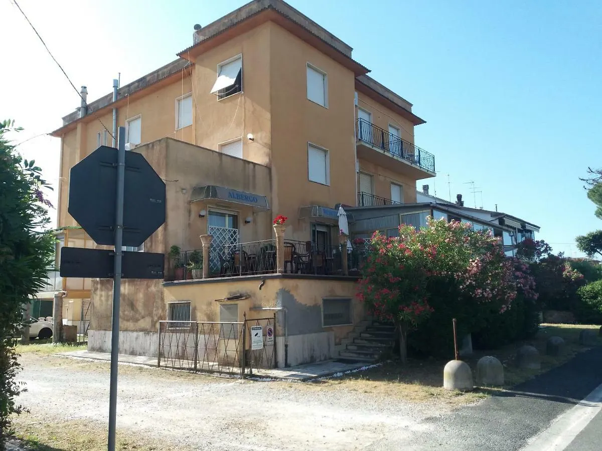Hotel Mediterraneo Тиррения