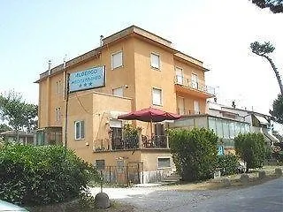 Hotel Mediterraneo Tirrenia 3*,