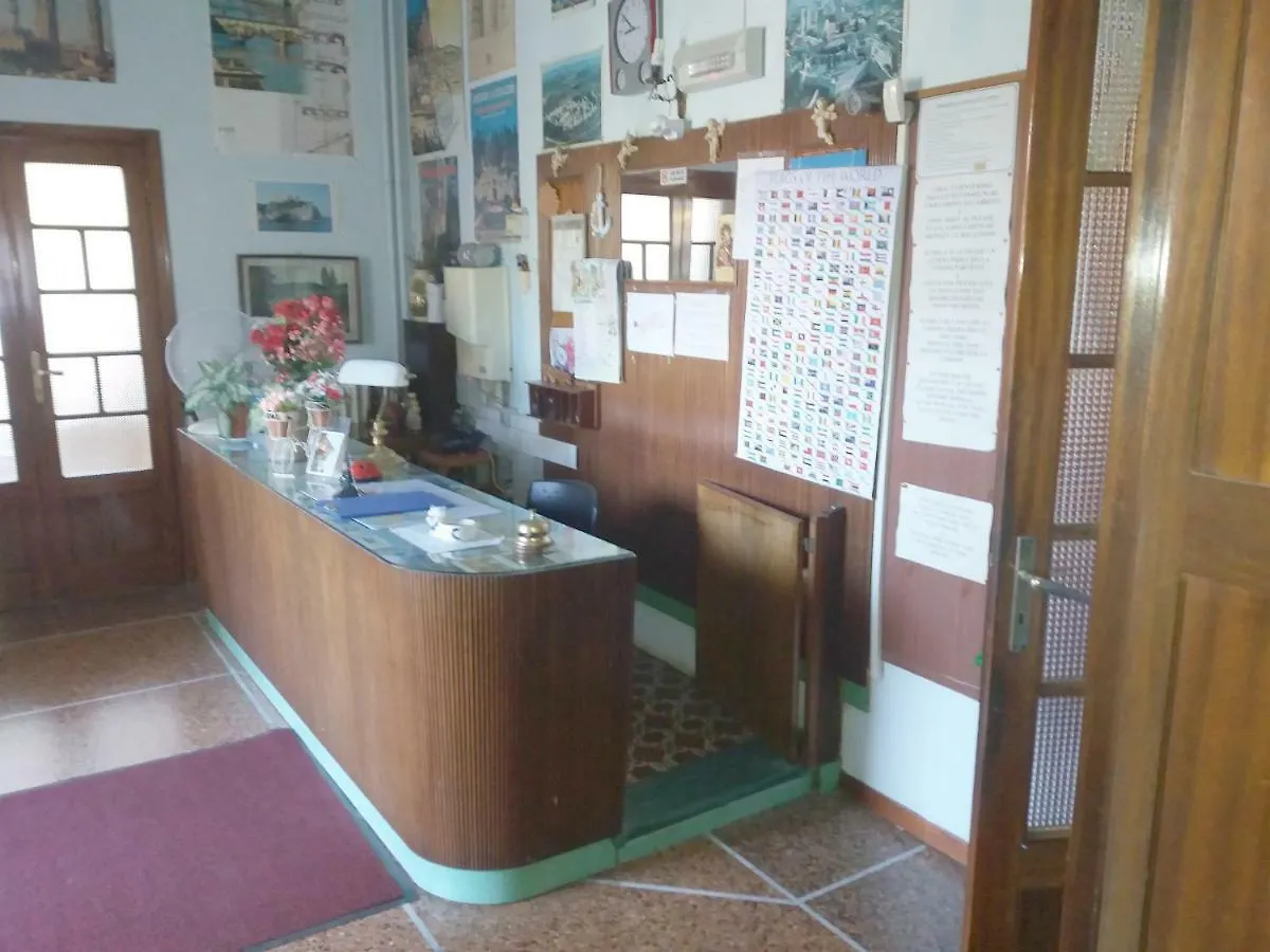 Hotel Mediterraneo Tirrenia